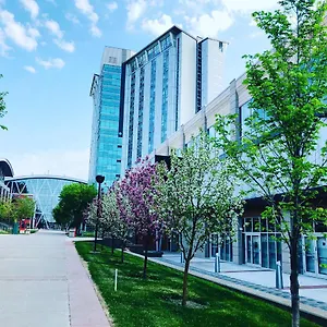 Sait & Conference Centre - Hotel YYC